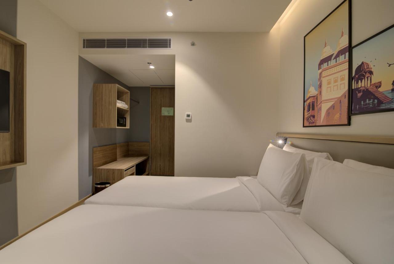 7 Apple Hotel Pratap Nagar, ジャイプール エクステリア 写真