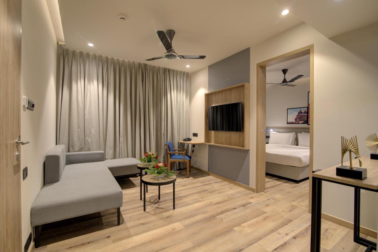 7 Apple Hotel Pratap Nagar, ジャイプール エクステリア 写真